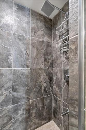 1187 Elson Road, London, ON - Indoor Photo Showing Bathroom
