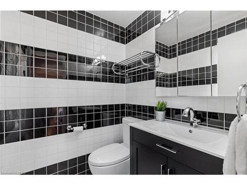 6-2766 Folkway Drive, Mississauga, ON - Indoor Photo Showing Bathroom