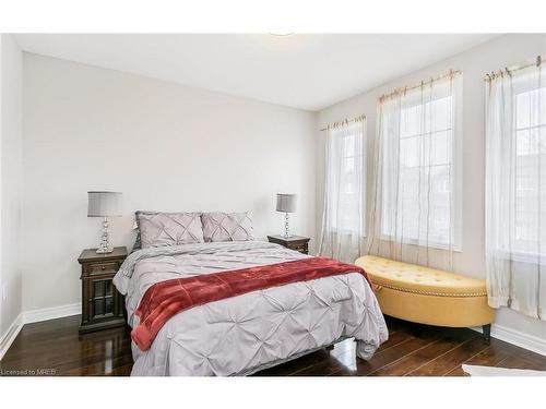 18 Stephanie Avenue, Brampton, ON - Indoor Photo Showing Bedroom