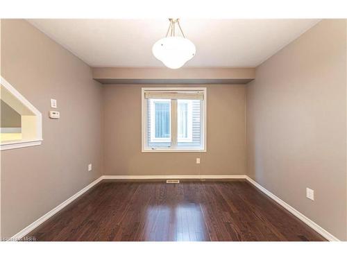 346 Apple Hill Crescent, Kitchener, ON - Indoor Photo Showing Other Room