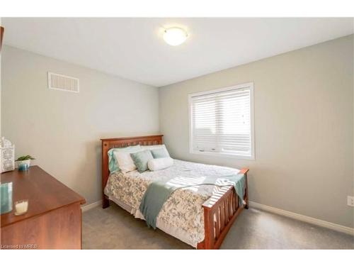 346 Apple Hill Crescent, Kitchener, ON - Indoor Photo Showing Bedroom