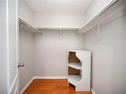 6154 Rowers Crescent, Mississauga, ON - Indoor With Storage