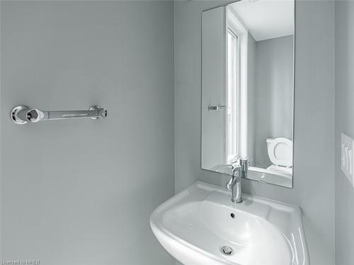 3473 Widdicombe Way, Mississauga, ON - Indoor Photo Showing Bathroom