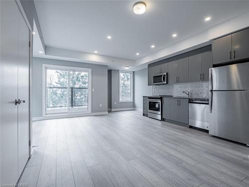 3473 Widdicombe Way, Mississauga, ON - Indoor Photo Showing Kitchen With Stainless Steel Kitchen