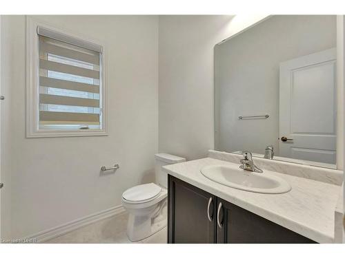 21 Dennis Avenue, Brantford, ON - Indoor Photo Showing Bathroom
