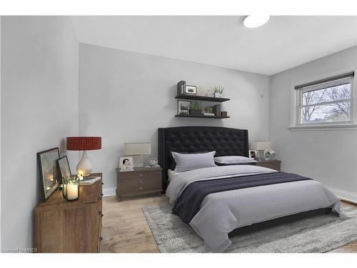 50 Margaret Avenue, Waterloo, ON - Indoor Photo Showing Bedroom