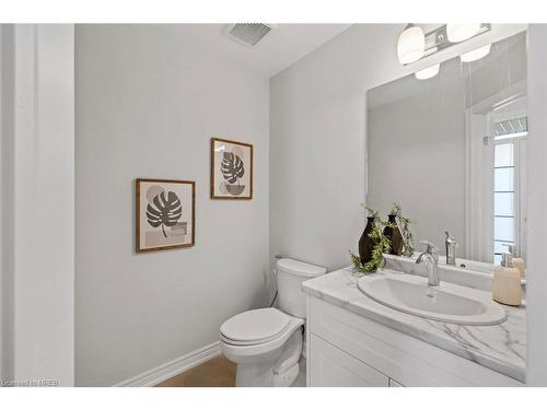 7137 Parsa Street, Niagara Falls, ON - Indoor Photo Showing Bathroom
