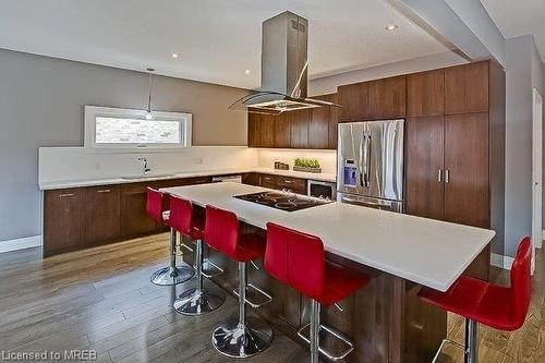 3335 Singleton Avenue, London, ON - Indoor Photo Showing Kitchen With Upgraded Kitchen
