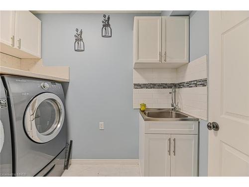 E-31-110 Activa Avenue, Kitchener, ON - Indoor Photo Showing Laundry Room