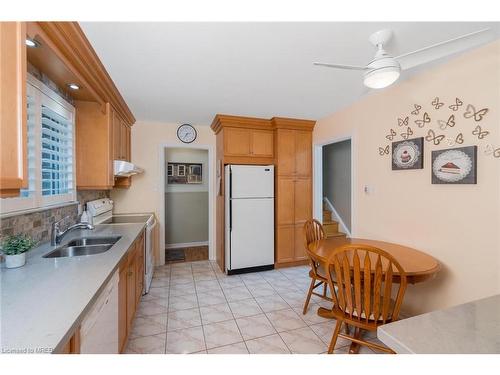 15 Hyland Avenue, Georgetown, ON - Indoor Photo Showing Kitchen With Double Sink