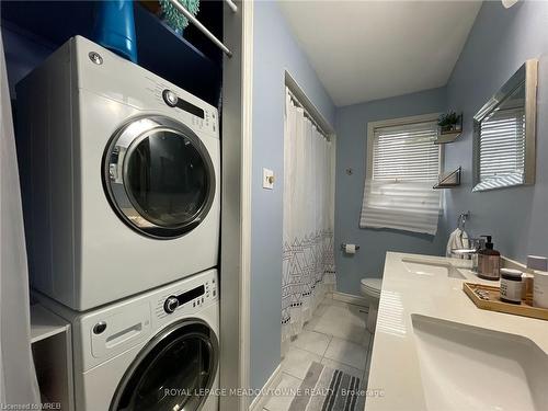 21 Swanhurst Boulevard, Mississauga, ON - Indoor Photo Showing Laundry Room