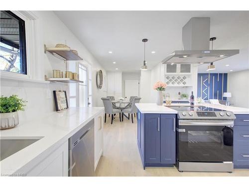 79 Hearth Crescent, Kitchener, ON - Indoor Photo Showing Kitchen With Upgraded Kitchen