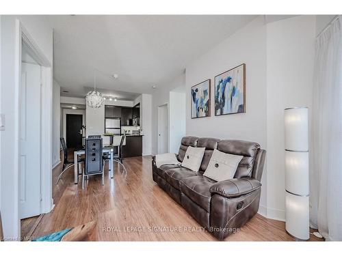 1002-60 Absolute Avenue, Mississauga, ON - Indoor Photo Showing Living Room