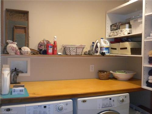 174 Fox Lake Road, Huntsville, ON - Indoor Photo Showing Laundry Room