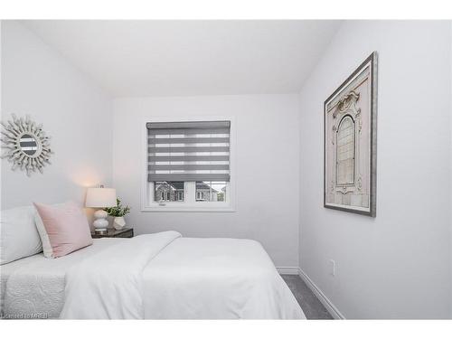 25 Elsegood Drive, Guelph, ON - Indoor Photo Showing Bedroom