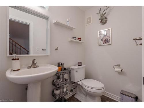 8233 Costabile Drive, Niagara Falls, ON - Indoor Photo Showing Bathroom