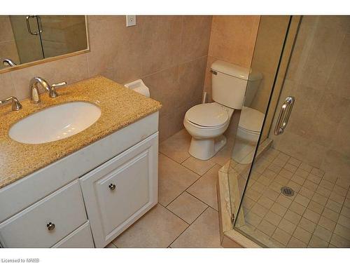 169 Cline Avenue S, Hamilton, ON - Indoor Photo Showing Bathroom