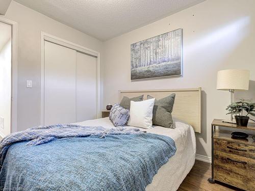 142 Widdicombe Hill Boulevard, Toronto, ON - Indoor Photo Showing Bedroom