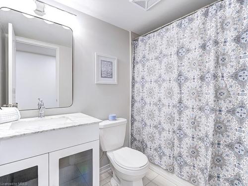 142 Widdicombe Hill Boulevard, Toronto, ON - Indoor Photo Showing Bathroom