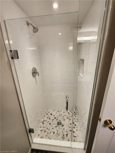 305 Mariners Way, Collingwood, ON - Indoor Photo Showing Bathroom