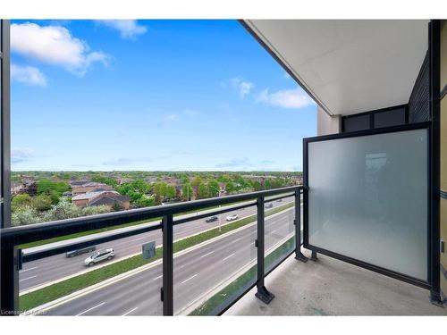 527-405 Dundas Street W, Oakville, ON - Outdoor With View With Exterior