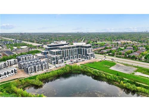 527-405 Dundas Street W, Oakville, ON - Outdoor With View