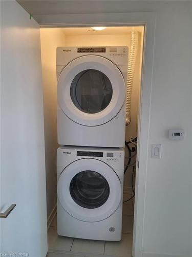 336-55 Duke Street, Kitchener, ON - Indoor Photo Showing Laundry Room