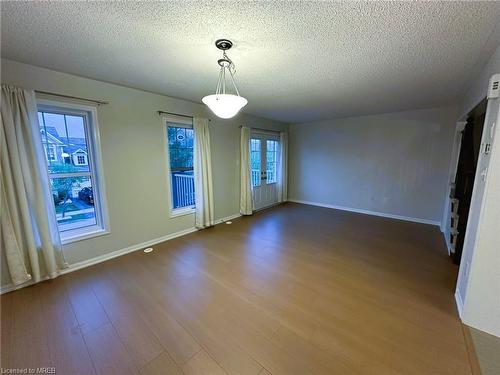 517 Cavanagh Lane, Milton, ON - Indoor Photo Showing Other Room