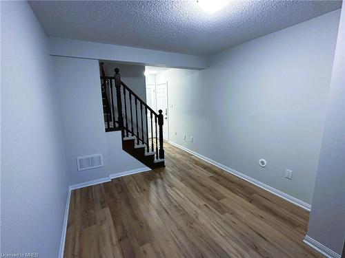517 Cavanagh Lane, Milton, ON - Indoor Photo Showing Other Room