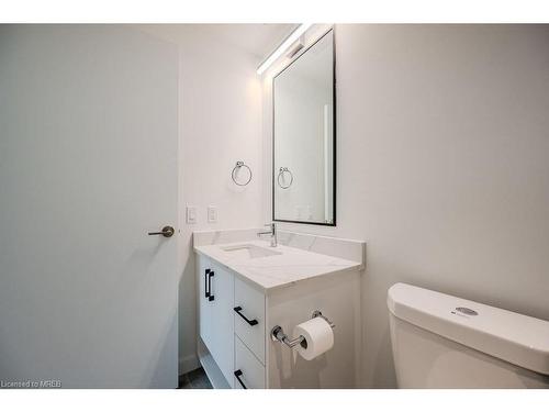 203-741 King Street W, Kitchener, ON - Indoor Photo Showing Bathroom