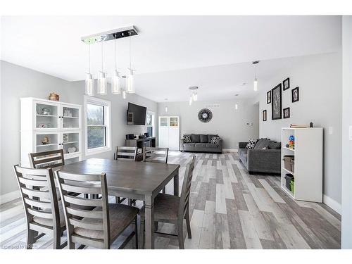 4 Suter Drive, Kirkfield, ON - Indoor Photo Showing Dining Room