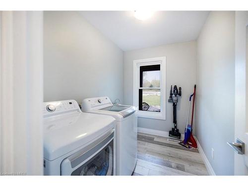 4 Suter Drive, Kirkfield, ON - Indoor Photo Showing Laundry Room