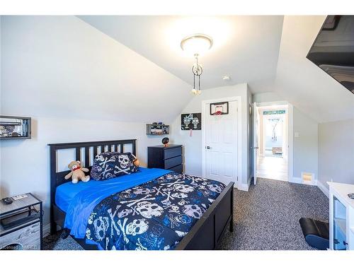 4 Suter Drive, Kirkfield, ON - Indoor Photo Showing Bedroom