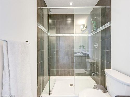 224 Thomas Slee Drive, Kitchener, ON - Indoor Photo Showing Bathroom