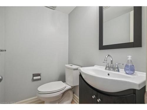 59-1080 Walden Circle, Mississauga, ON - Indoor Photo Showing Bathroom