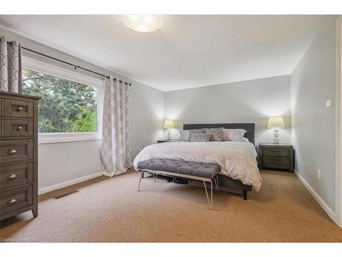 59-1080 Walden Circle, Mississauga, ON - Indoor Photo Showing Bedroom