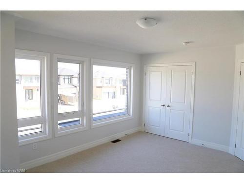 9 Rosanne Circle, Wasaga Beach, ON - Indoor Photo Showing Other Room
