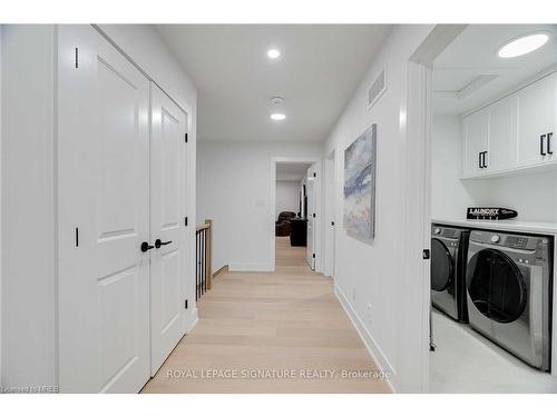 2076 Tokala Trail, London, ON - Indoor Photo Showing Laundry Room