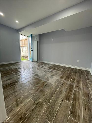 251 Skinner Road Road, Hamilton, ON - Indoor Photo Showing Other Room