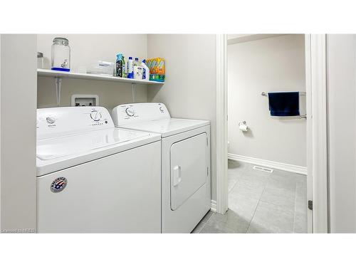 146 Juneberry Road, Thorold, ON - Indoor Photo Showing Laundry Room
