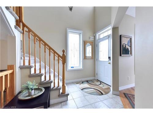 24-254 Summerfield Drive, Guelph, ON - Indoor Photo Showing Dining Room
