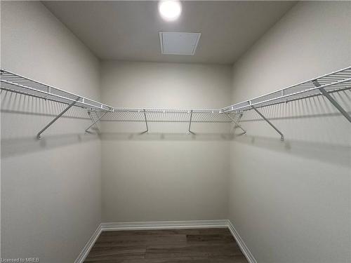 130-50 Herrick Avenue, St. Catharines, ON - Indoor With Storage