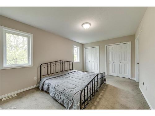 23-50 Pinnacle Drive Drive, Kitchener, ON - Indoor Photo Showing Bedroom