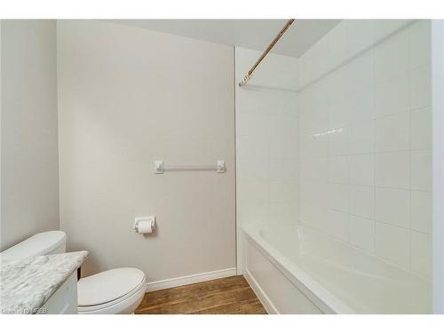 23-50 Pinnacle Drive Drive, Kitchener, ON - Indoor Photo Showing Bathroom