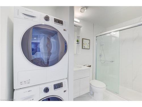 3112-60 Frederick Street Street, Kitchener, ON - Indoor Photo Showing Laundry Room