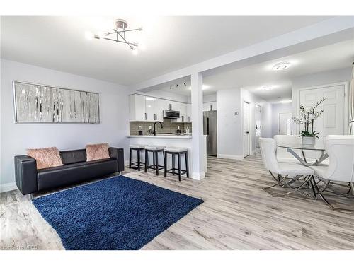 24 Mountain Laurel Crescent, Kitchener, ON - Indoor Photo Showing Living Room