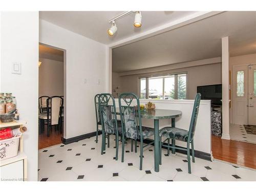 37 Kingsmere Crescent, Brampton, ON - Indoor Photo Showing Dining Room