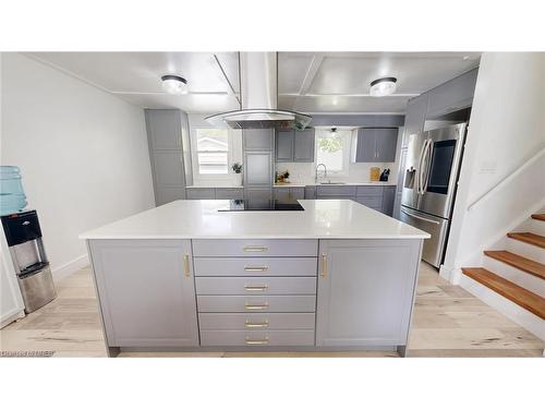 82 Moore Avenue, Aylmer, ON - Indoor Photo Showing Kitchen