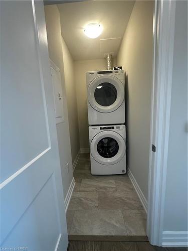 607-480 Callaway Road, London, ON - Indoor Photo Showing Laundry Room