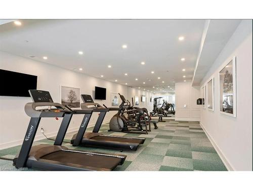 607-480 Callaway Road, London, ON - Indoor Photo Showing Gym Room